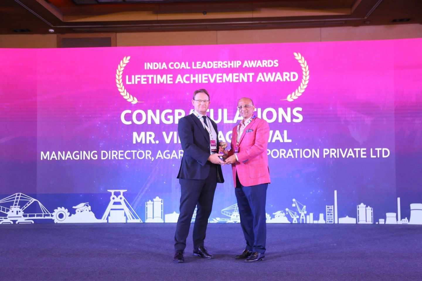 Mr Vinod Agarwal, MD, Agarwal Coal Corporation Pvt. Ltd. Receives 'Lifetime Achievement Award' at ICC 2024